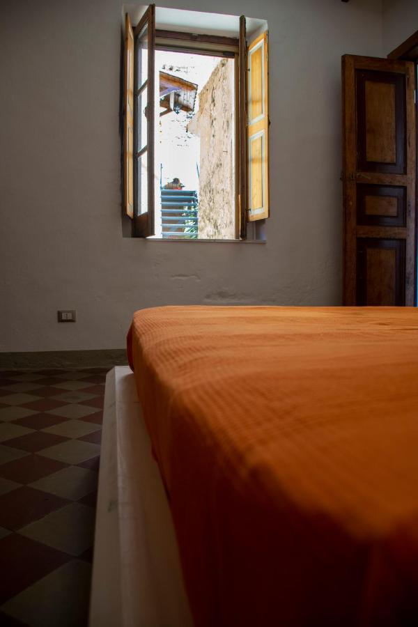 贝尔蒙特卡拉布罗Palazzo Del Diplomatico别墅 外观 照片